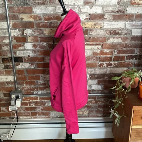 Under Armour Loose Hunt Hot Pink Long Sleeve Sweatshirt Women Size M - Picture 4 of 8